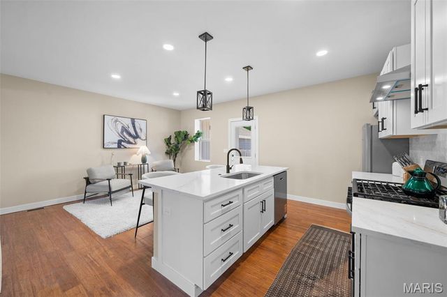 3924 Parker Avenue, St Louis, MO 63116