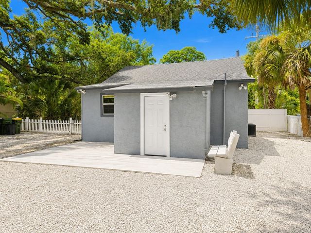 1235 32ND STREET, Sarasota, FL 34234