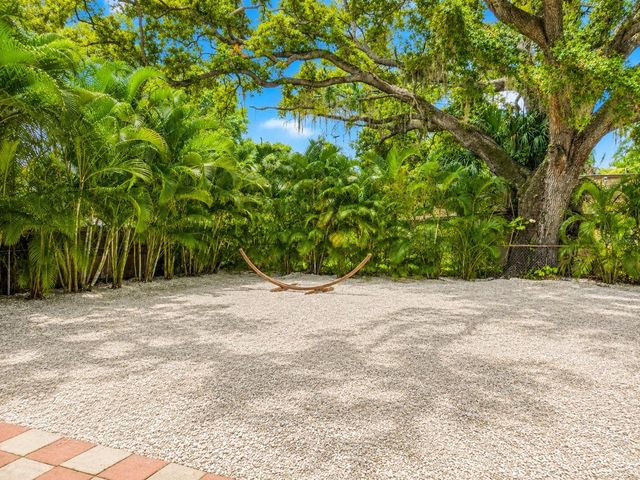 1235 32ND STREET, Sarasota, FL 34234