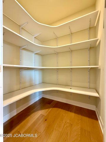 710 SARDONYX DRIVE, Jefferson City, MO 65109