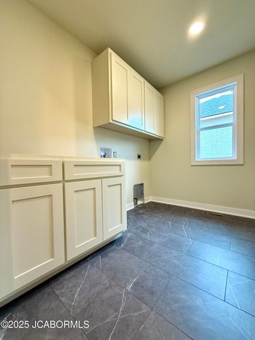 710 SARDONYX DRIVE, Jefferson City, MO 65109