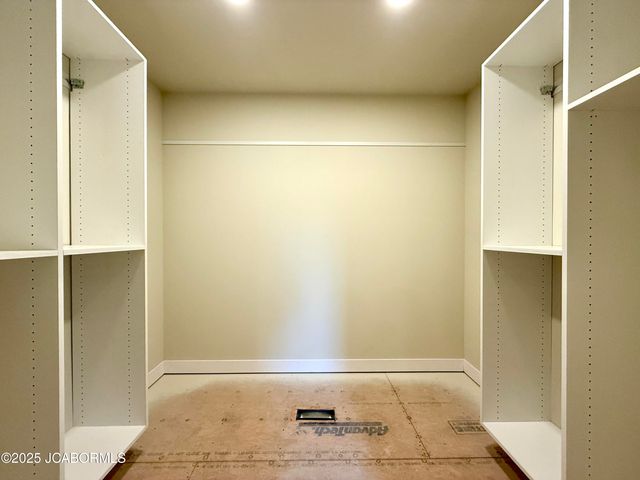 710 SARDONYX DRIVE, Jefferson City, MO 65109