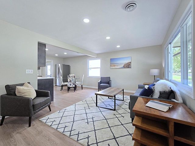 6538 W Euclid AVENUE, Milwaukee, WI 53219