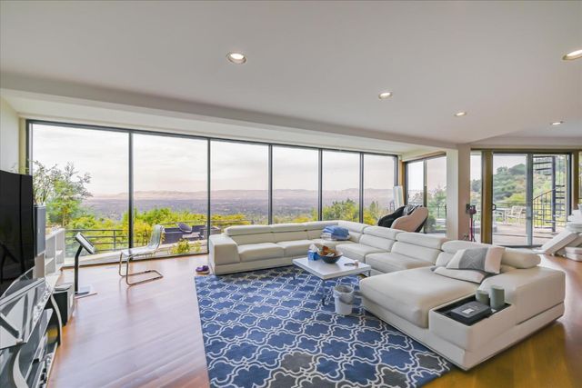 15345 Bohlman Road, Saratoga, CA 95070