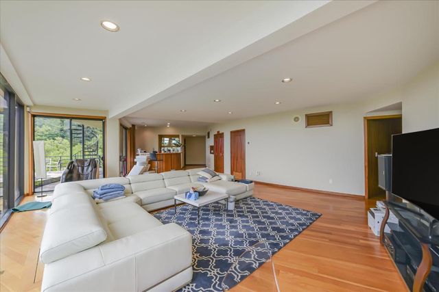 15345 Bohlman Road, Saratoga, CA 95070