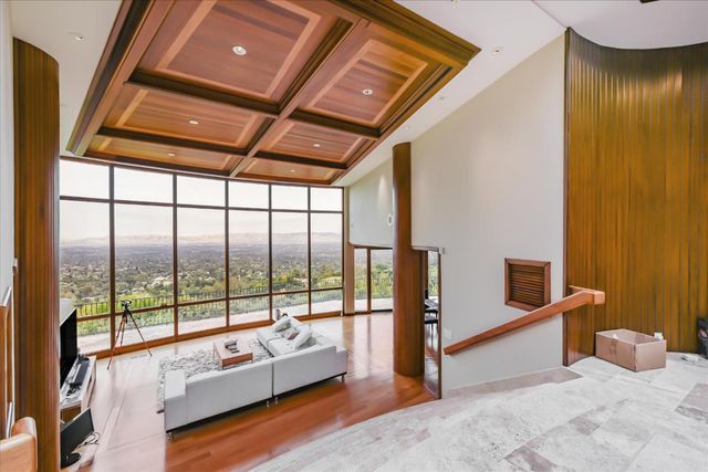 15345 Bohlman Road, Saratoga, CA 95070