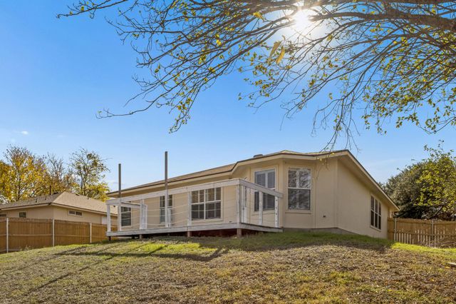 1148 Amberwood LOOP, Kyle, TX 78640