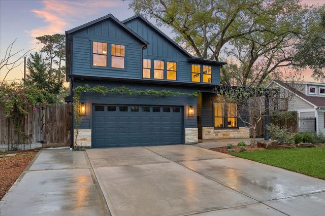 1010 W 42nd Street, Houston, TX 77018