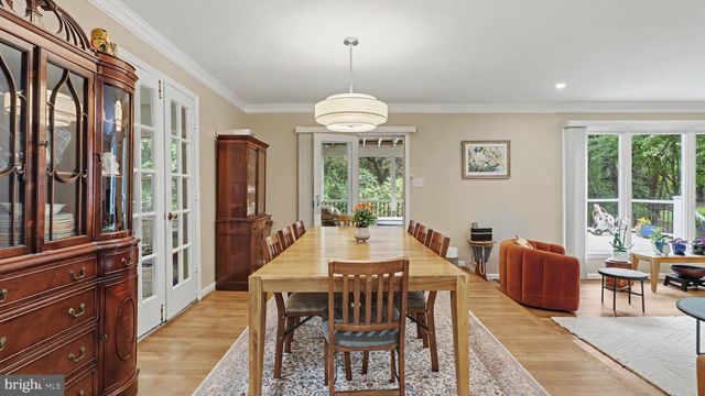 1324 TOWLSTON RD, Vienna, VA 22182