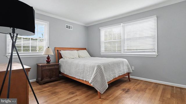 1324 TOWLSTON RD, Vienna, VA 22182