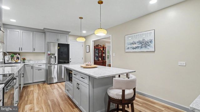 1324 TOWLSTON RD, Vienna, VA 22182