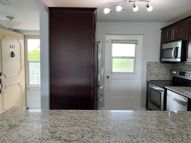 5700 NW 2nd Avenue 311, Boca Raton, FL 33487