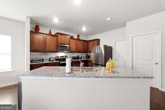 176 Innis Brook Circle, Cartersville, GA 30120