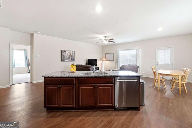 176 Innis Brook Circle, Cartersville, GA 30120