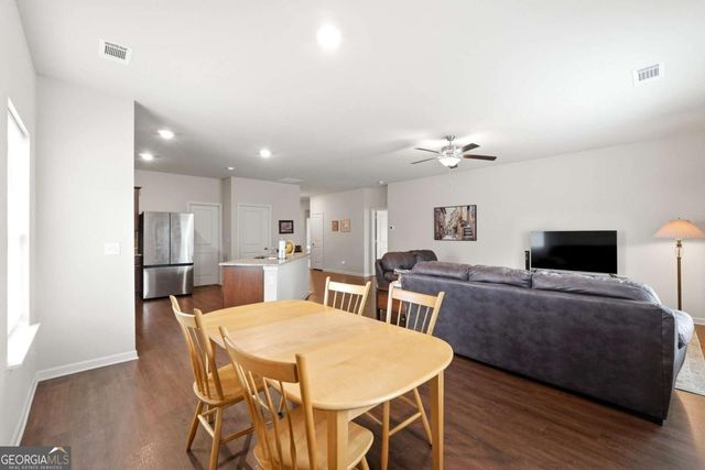 176 Innis Brook Circle, Cartersville, GA 30120