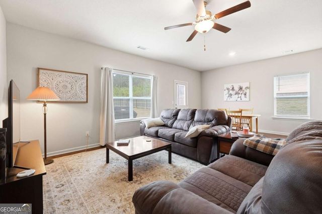 176 Innis Brook Circle, Cartersville, GA 30120