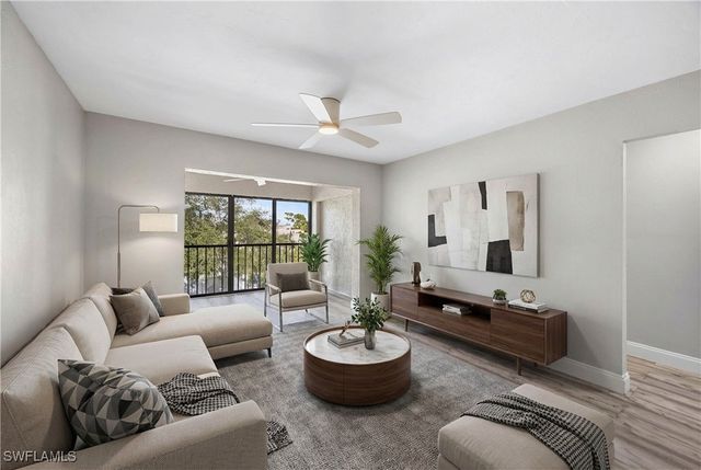 228 Fox Glen DR 3310, Naples, FL 34104