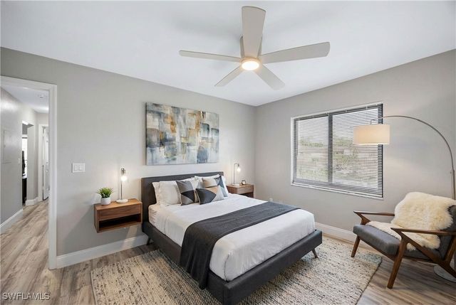 228 Fox Glen DR 3310, Naples, FL 34104