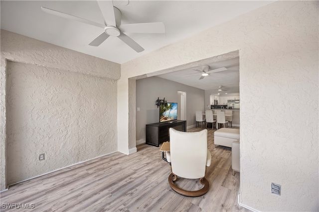 228 Fox Glen DR 3310, Naples, FL 34104