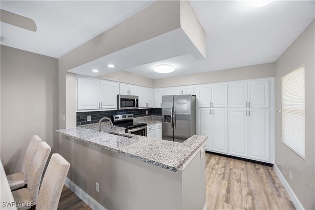 228 Fox Glen DR 3310, Naples, FL 34104