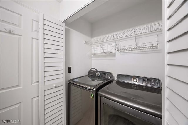 228 Fox Glen DR 3310, Naples, FL 34104