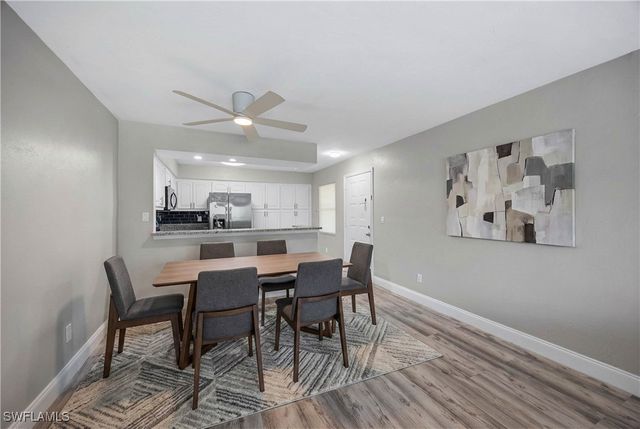 228 Fox Glen DR 3310, Naples, FL 34104