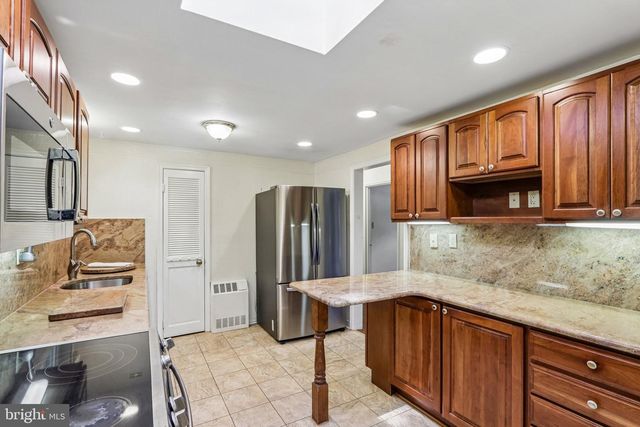 919 CROTON RD, Wayne, PA 19087