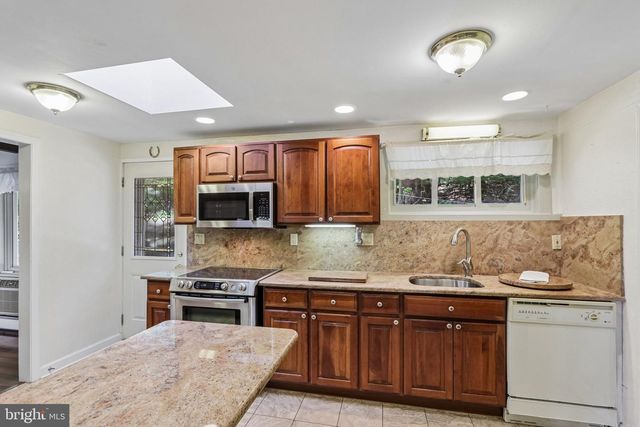 919 CROTON RD, Wayne, PA 19087