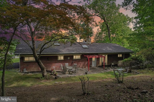 919 CROTON RD, Wayne, PA 19087
