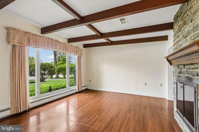 919 CROTON RD, Wayne, PA 19087