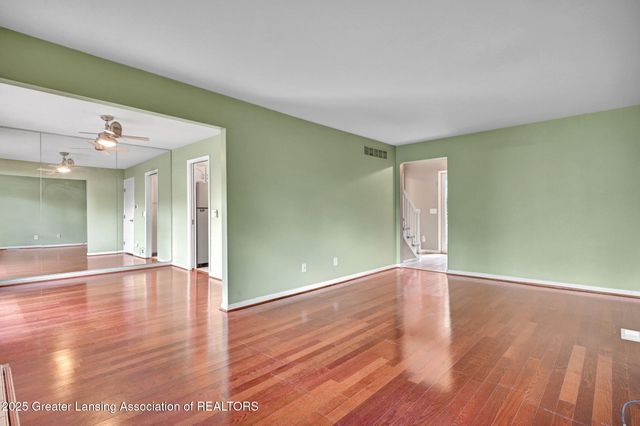 929 Grenoble Drive, B, Lansing, MI 48917