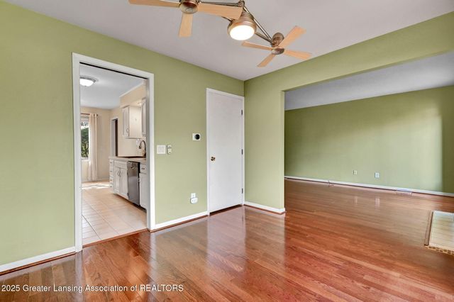 929 Grenoble Drive, B, Lansing, MI 48917