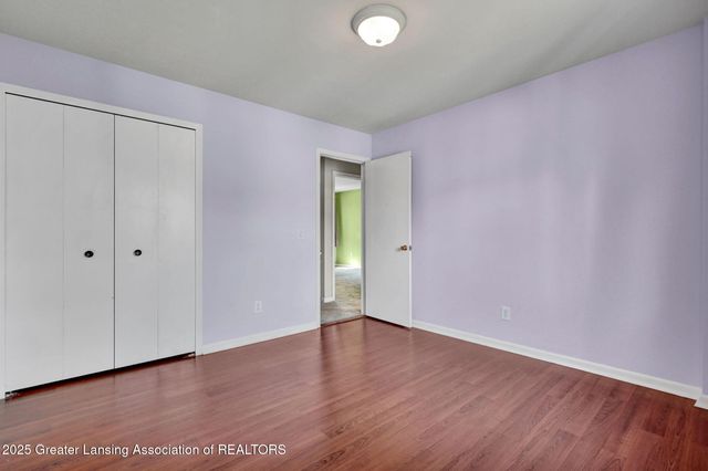 929 Grenoble Drive, B, Lansing, MI 48917