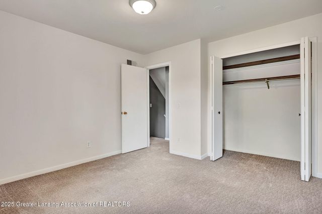 929 Grenoble Drive, B, Lansing, MI 48917