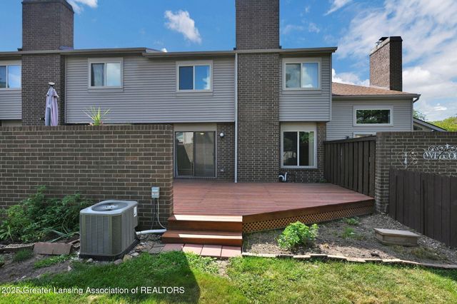 929 Grenoble Drive, B, Lansing, MI 48917