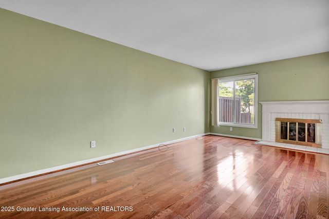 929 Grenoble Drive, B, Lansing, MI 48917