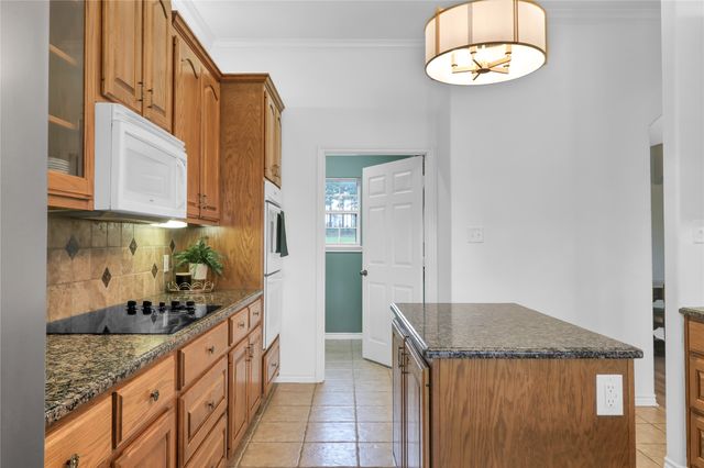 872 County Road 3588, Winnsboro, TX 75494