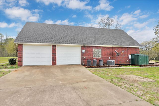 872 County Road 3588, Winnsboro, TX 75494