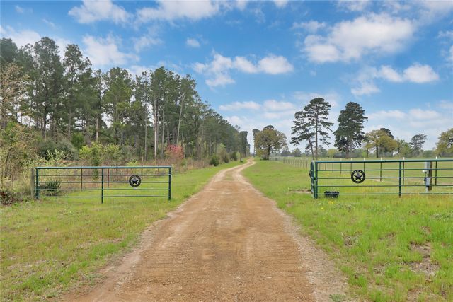 872 County Road 3588, Winnsboro, TX 75494