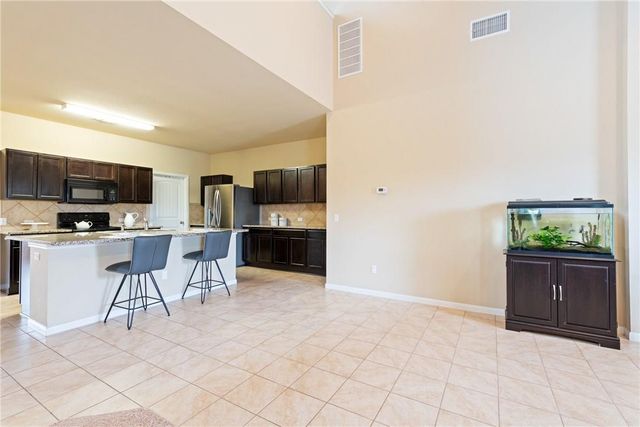 206 Llano River TRL, Hutto, TX 78634