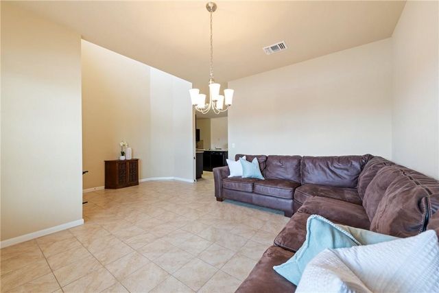 206 Llano River TRL, Hutto, TX 78634