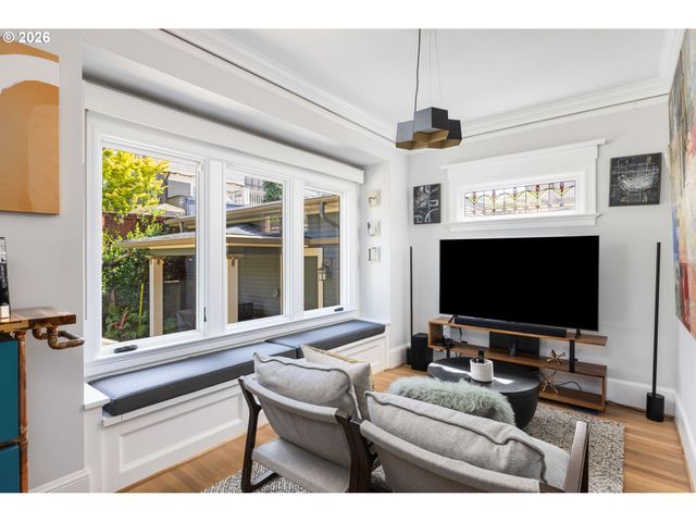 2626 Ne 23RD Ave, Portland, OR 97212