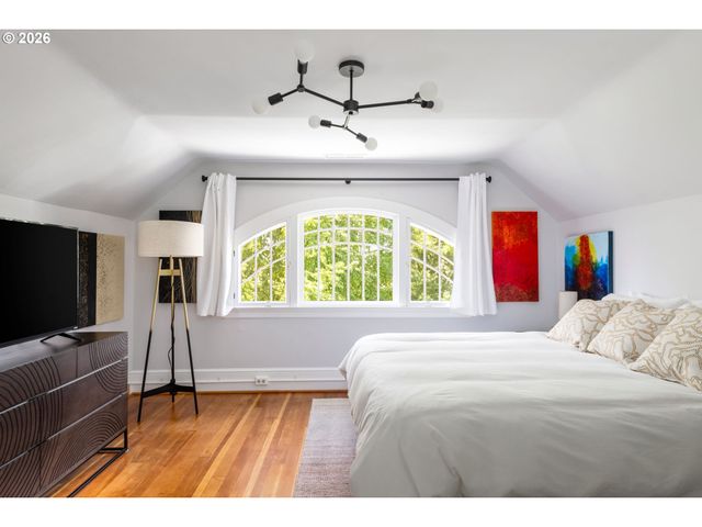 2626 Ne 23RD Ave, Portland, OR 97212