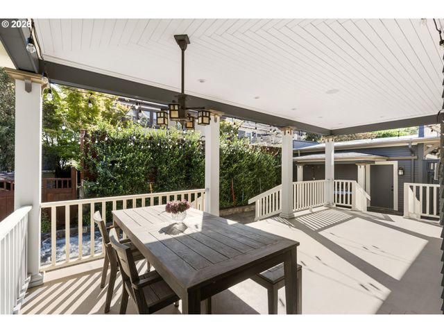 2626 Ne 23RD Ave, Portland, OR 97212