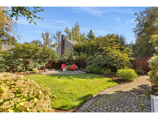 2626 Ne 23RD Ave, Portland, OR 97212