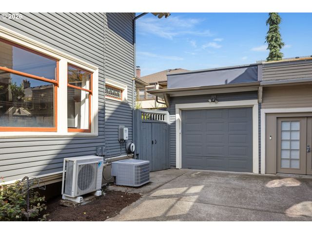 2626 Ne 23RD Ave, Portland, OR 97212