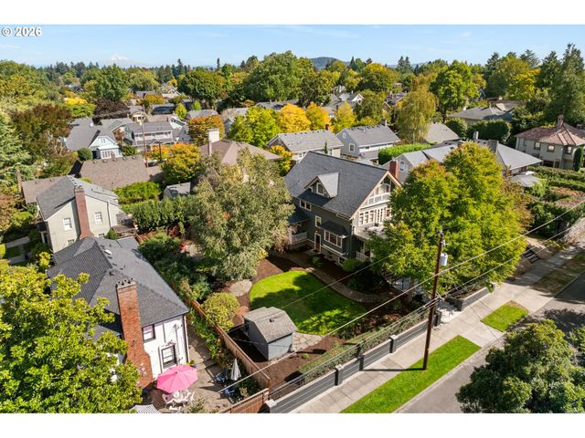 2626 Ne 23RD Ave, Portland, OR 97212