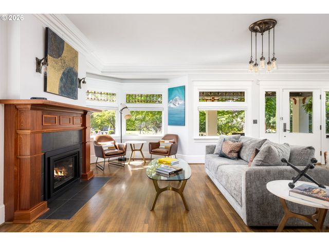 2626 Ne 23RD Ave, Portland, OR 97212