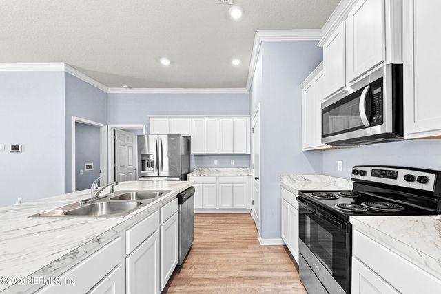 6092 BUCKING BRONCO Drive, Jacksonville, FL 32234