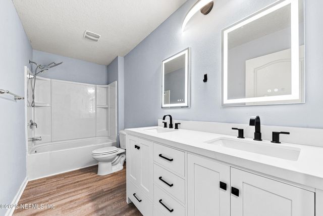 6092 BUCKING BRONCO Drive, Jacksonville, FL 32234